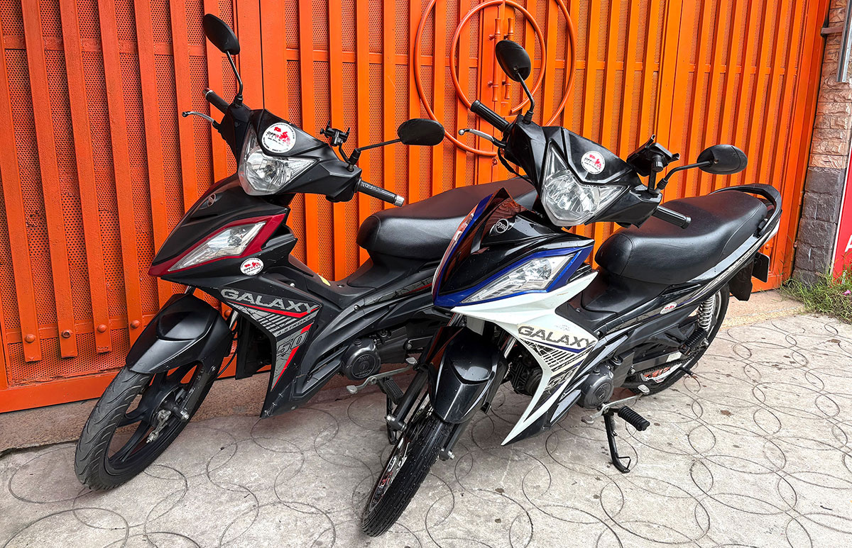 Vietnam Off-road Motorbike Rent In Hanoi: small scooters 50cc, no licence is required