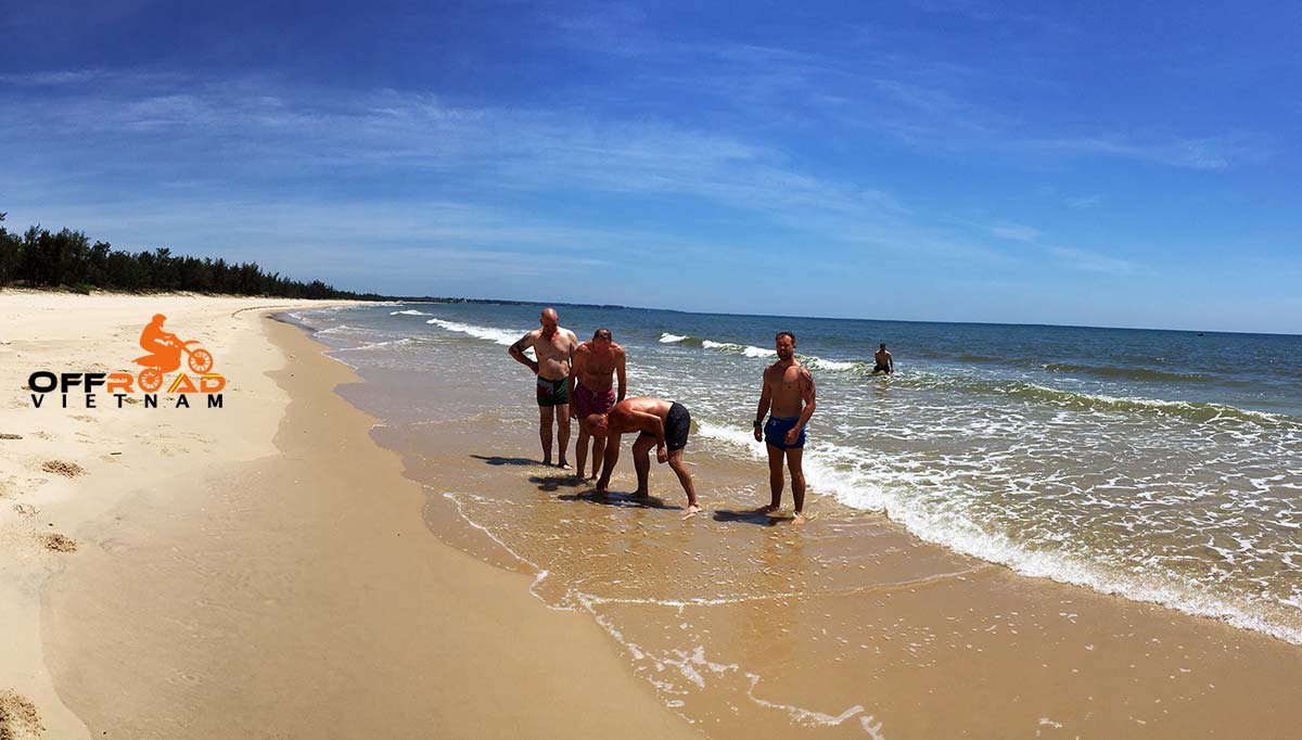 16 Days Ho Chi Minh Trail: Ho Chi Minh trail road motorbike tours in 16 days with a stop at a beach.
