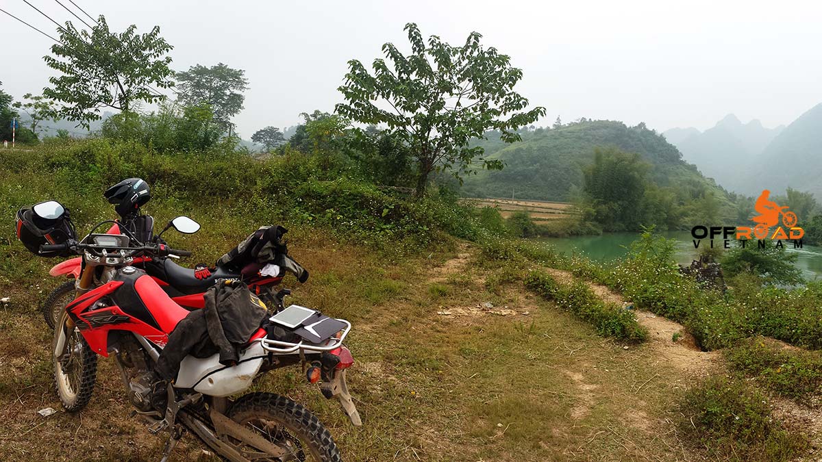 Ho Chi Minh trail road motorbike tours in 8 days. Vietnam Off-road Motorbike Tours - 8 Days Ho Chi Minh Trail