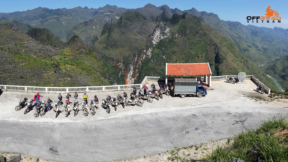 Add-on Services to a motorbike group with a support truck