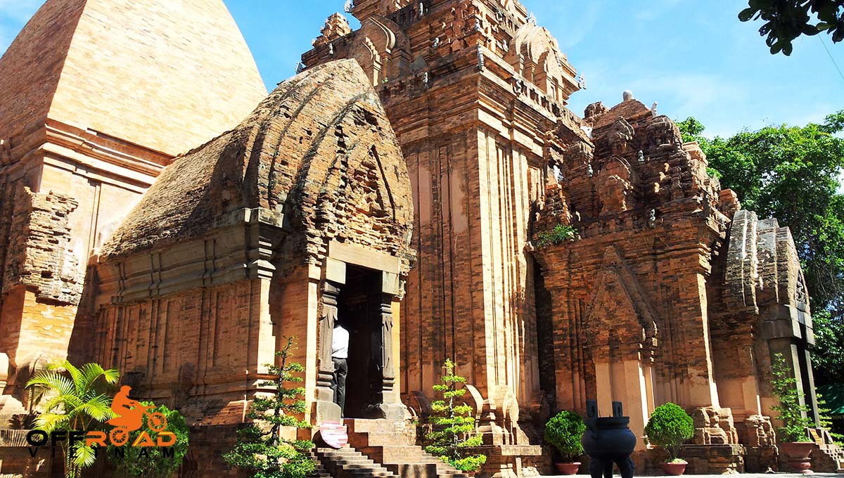 Vietnam Off-road Motorbike Tours - Ho Chi Minh Trail / Road 15 Days. Da Lat motorbike tour, Nha Trang motorcycle tour